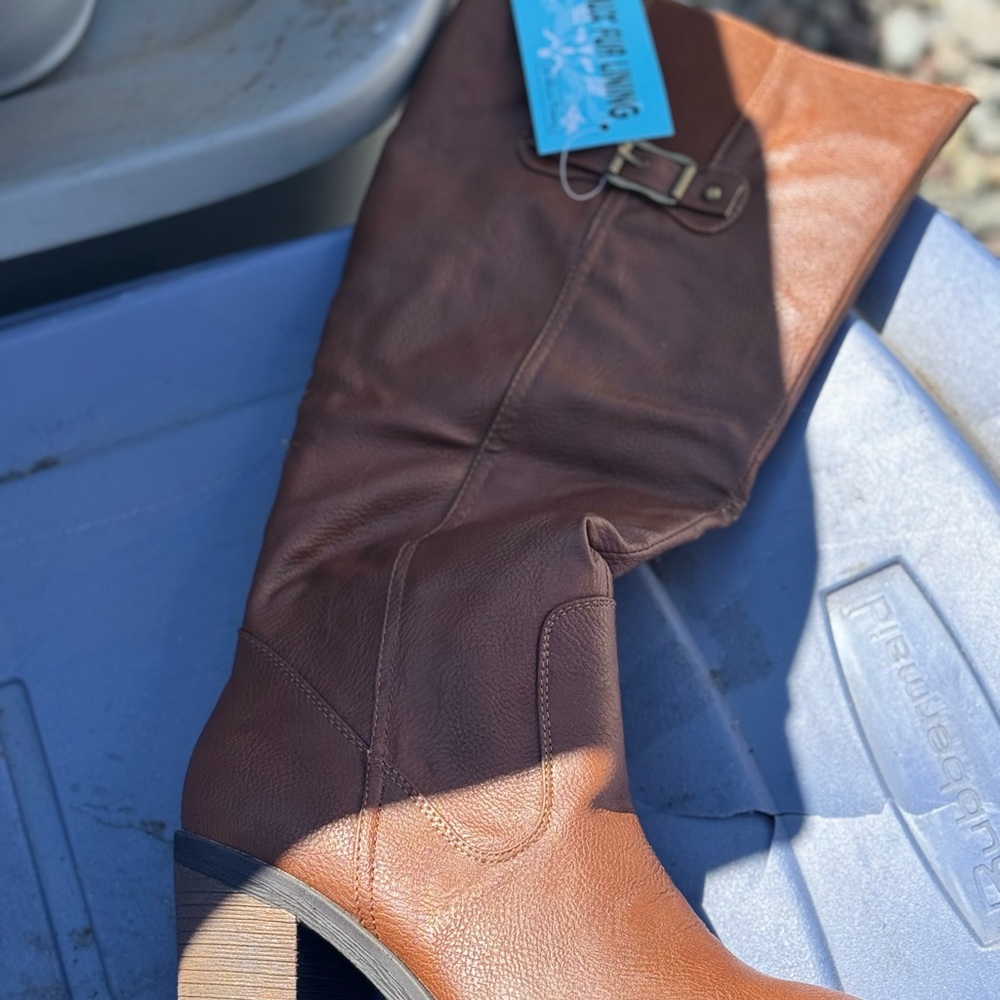 Stylish Brown Heeled Boots